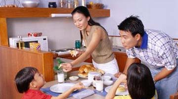 Kể lại một bữa cơm thân mật trong gia đình nhân dịp đón người thân đến thăm