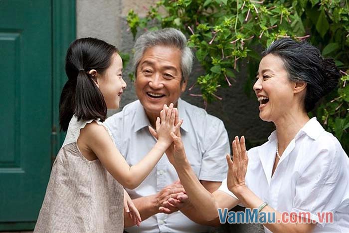 Bà chính là người gần gũi và thân thiết nhất của tôi Bà chính là người gần gũi và thân thiết nhất của tôi