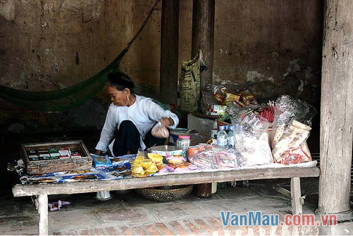Bà bán hàng đã từ lâu lắm rồi Bà bán hàng đã từ lâu lắm rồi