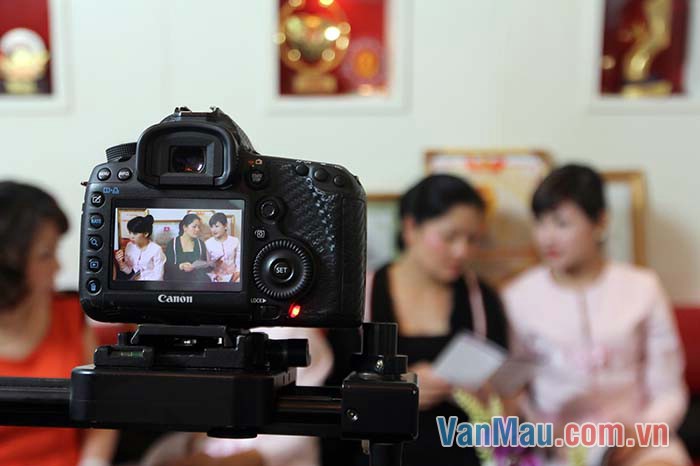 Đưa nhân vật từ trong kịch bản vào cuộc sống