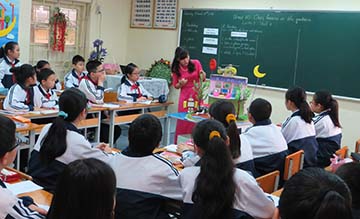 Tả cô giáo trong một giờ học đáng nhớ Tả cô giáo trong một giờ học đáng nhớ