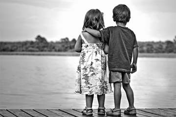 Tả một anh thanh niên hàng xóm của em Tả một anh thanh niên hàng xóm của em