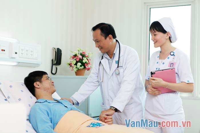 Bác sỹ và người bệnh Bác sỹ và người bệnh