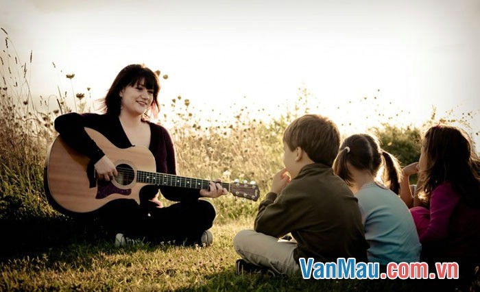 Kể về cô giáo dạy môn năng khỉếu của em