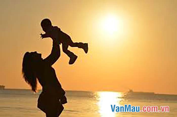 Kể về người thân yêu và gần gũi nhất với mình (mẹ)