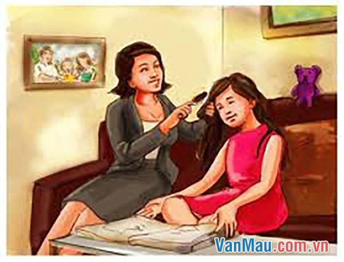 Mẹ là người luôn gần gũi em nhất vì em là em bé trong gia đình