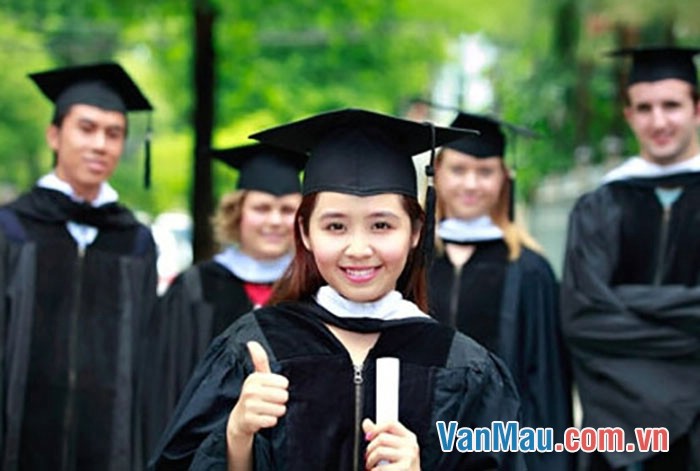 Nhà chị Lâm An chỉ cách nhà em có một khoảng vườn nhỏ