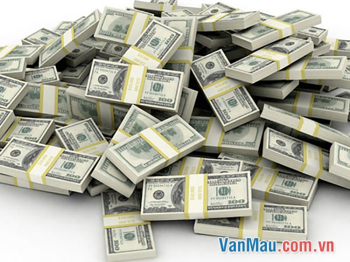 Mẹ em biếu bà một ít tiền để bà sửa lại căn bếp