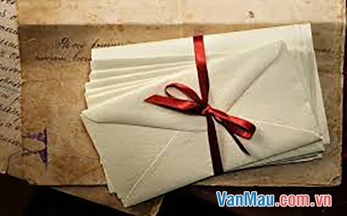 Ông bà ơi, cháu là cháu gái yêu quý của ông bà đây