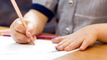Viết thư thăm hỏi anh em đang di nghĩa vụ quân sự xa nhà Viết thư thăm hỏi anh em đang di nghĩa vụ quân sự xa nhà