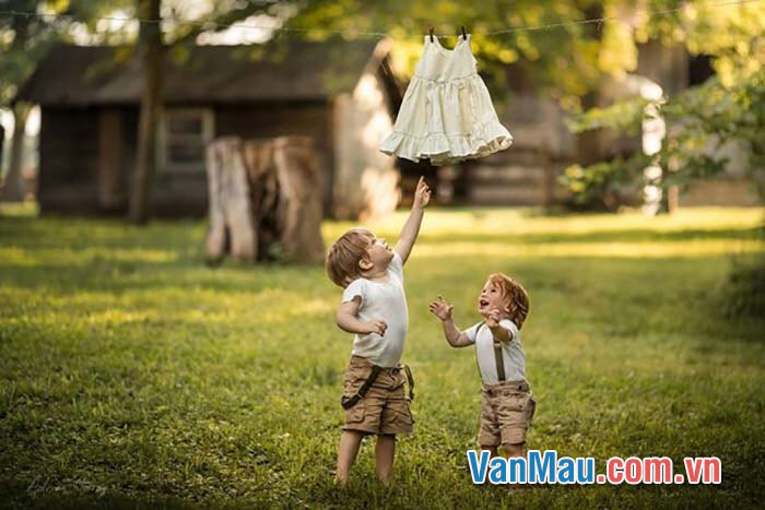 Kể về một người hàng xóm mà em quý mến. Và viết những điều vừa kể thành một bài văn Kể về một người hàng xóm mà em quý mến. Và viết những điều vừa kể thành một bài văn