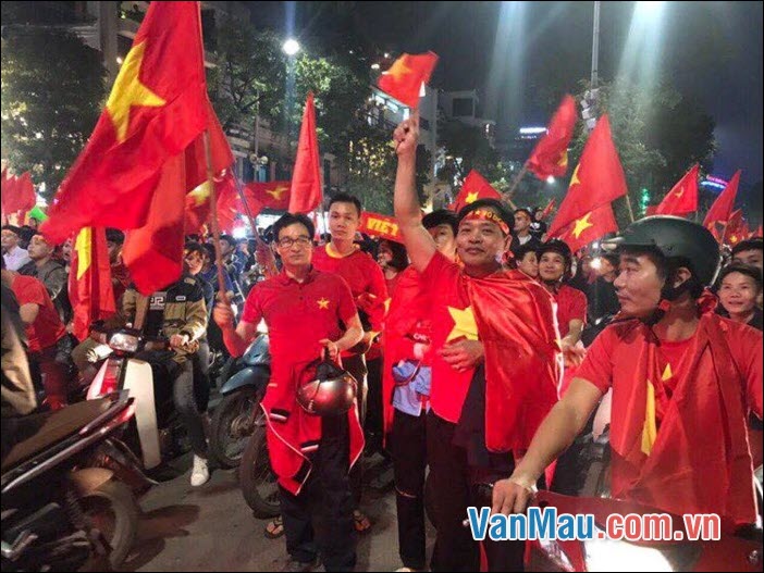 Nước Việt Nam có quyền hưởng tự do và độc lập vì đó là điều phù hợp với đạo lí và pháp lí